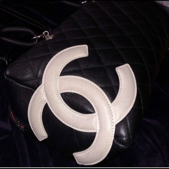 RARE!😍Chanel white and black quilted ligne cambon - Picture 3 of 10